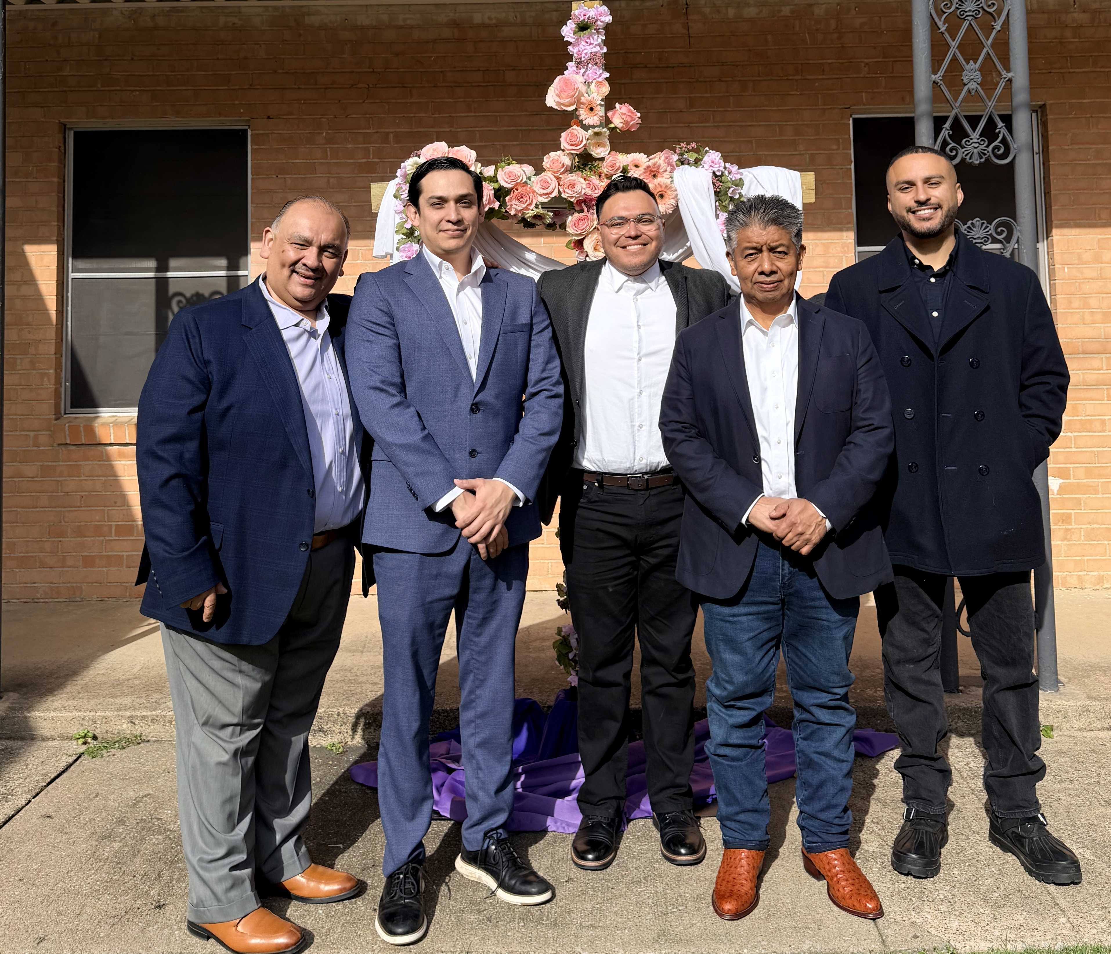 Los ancianos de La Iglesia de la Promesa juntos